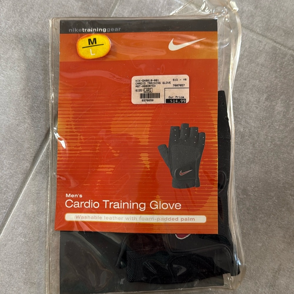 NWT Nike Men's Cardio Training Glove(s)- Right and Left Glove- Size L